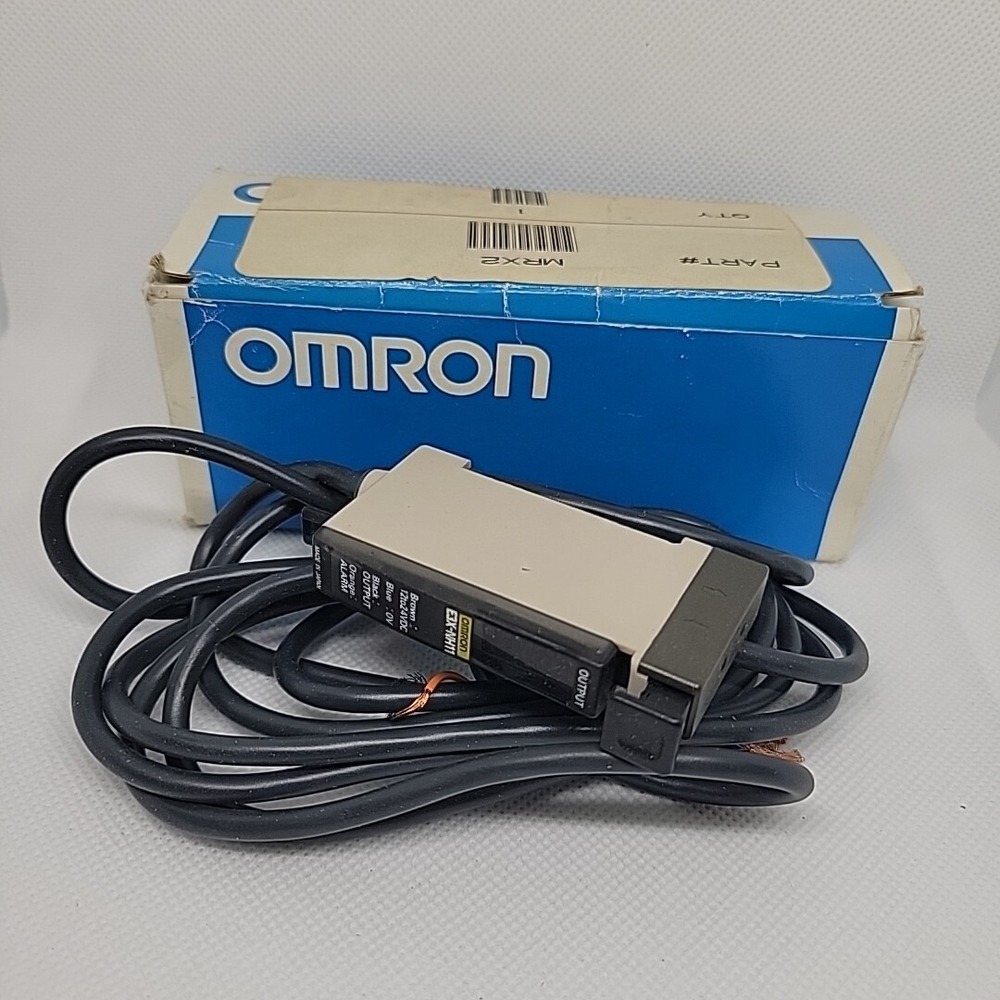 Omron E3X-NH11 Photoelectric Sensor Fiber Optic Amplifier New In Box E3XNH11